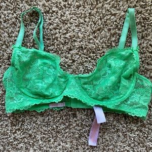 4 Piece Savage Fenty Bralett bundle 🖤